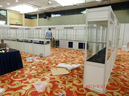 上海展示柜出租公司 玻璃 铝合金立式