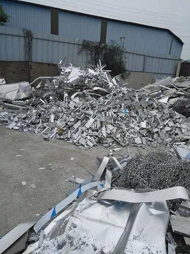 广州南沙区废铝材回收高价，现在废铁回收多少钱一吨