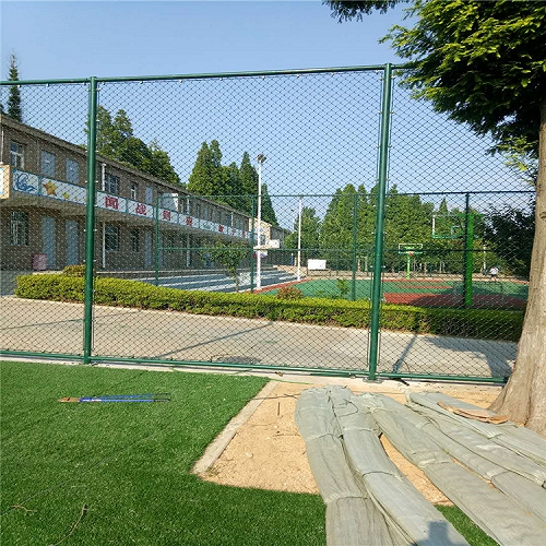 篮球场球场围栏网绿色铁丝网安装施工