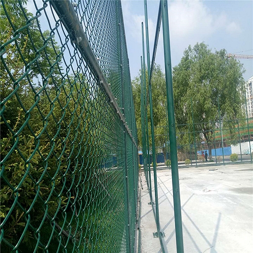 篮球场围栏网 体育场护栏定制