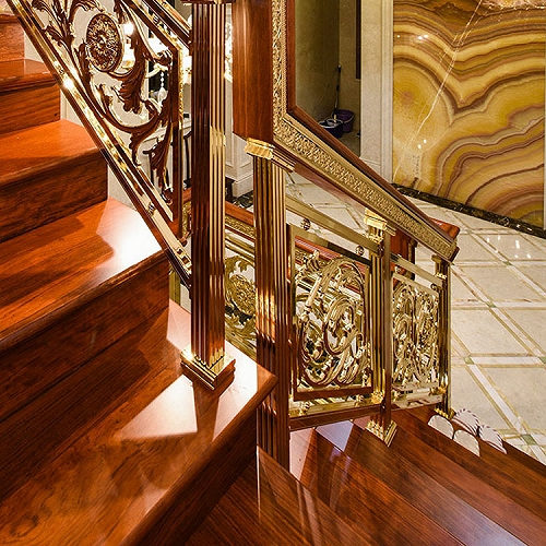 别墅楼梯选择铜铝雕刻护栏 颜值十分抢眼