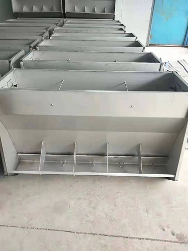 厂家定制不锈钢双面料槽猪用自动下料槽