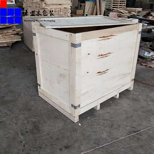 青岛出口木箱免熏蒸材质钢带卡扣木箱定制